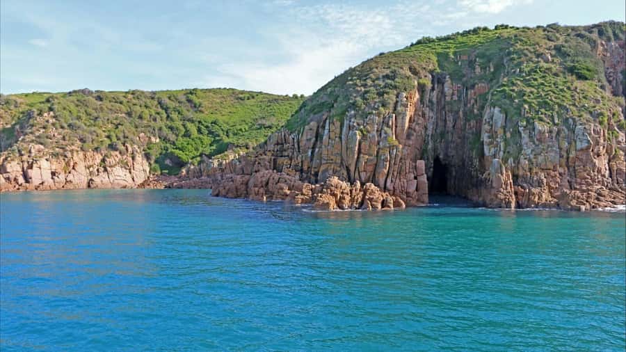 Phillip Island: 1-Hour Cape Woolamai Scenic Cruise - Key points at a glance