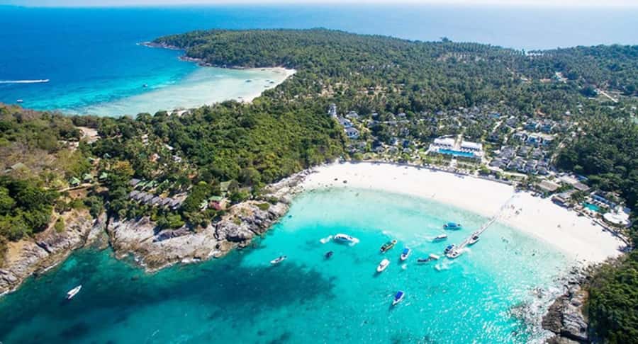 Phuket: Coral and Racha lslands Catamaran Tour with Lunch - Why the small Aeolos boat matters
