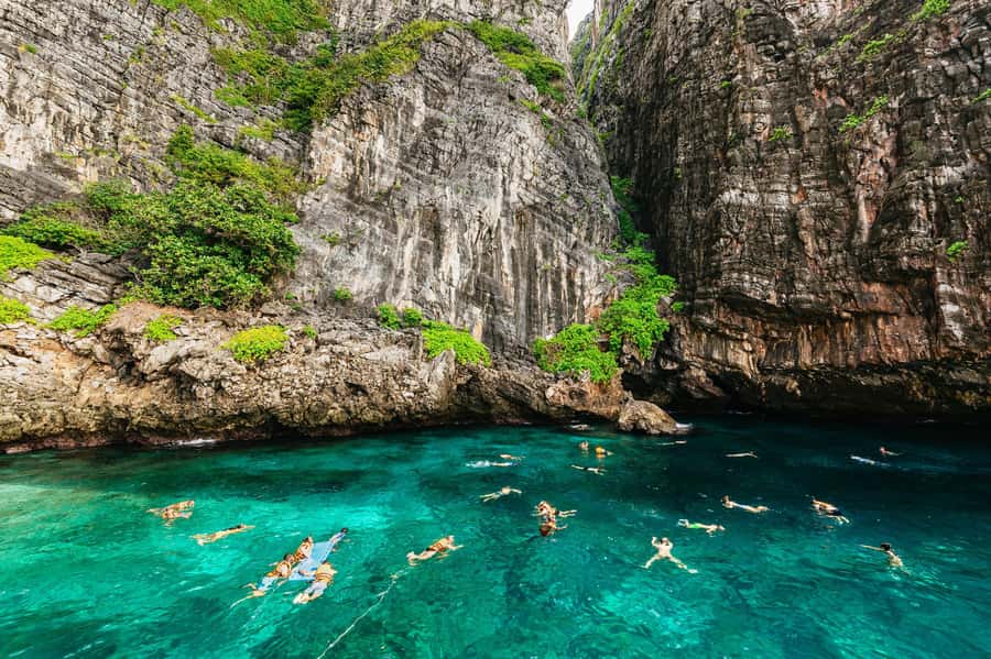 Phuket: Phi Phi Islands Day-Trip by Speed Catamaran - Hotel pickup and the start at Boat Ramp Pier