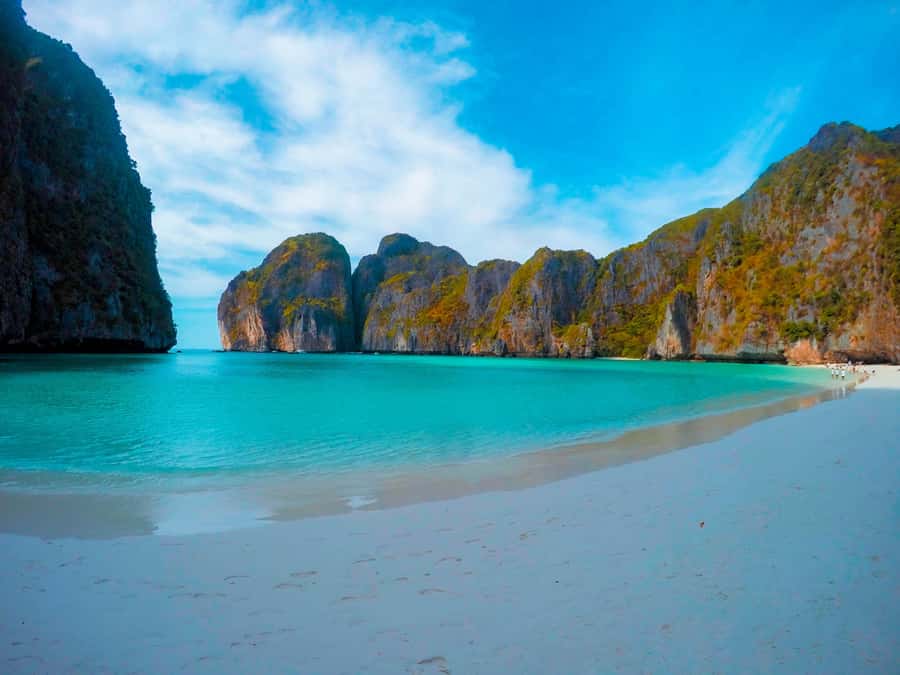 Phuket: Phi Phi Sunrise Boat Tour to Bamboo and Khai Island - Who should book this boat trip?
