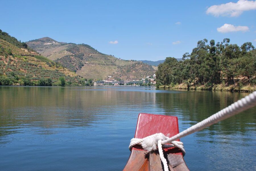 Pinhão: Rabelo Boat 1-Hour Tour - The rabelo boat question: traditional look, modern comfort