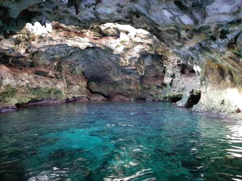 Polignano a Mare: Boat Tour with Prosecco and Snacks - Prosecco, taralli, and the mood on board
