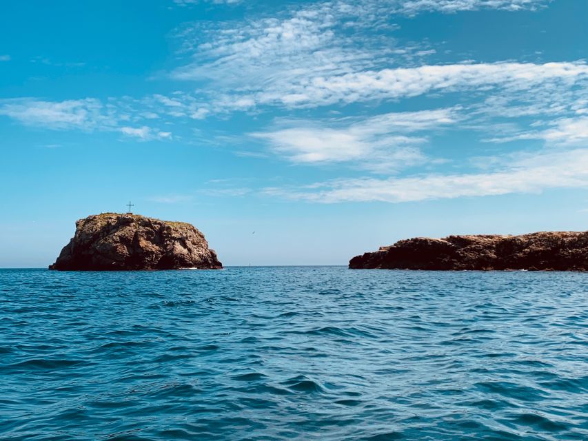 Polignano a Mare: Cave Boat Tour with Aperitif - Leaving San Vito for the first caves