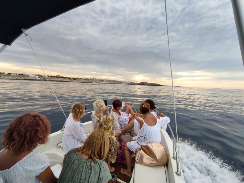 Polignano a Mare: Speedboat Cruise to Caves with Aperitif - What the guides add to the ride