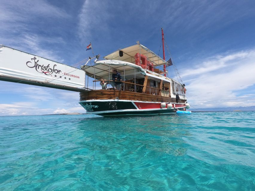 Poreč: Evening Boat Trip to Discover Dolphins - What the $35 price really gets you