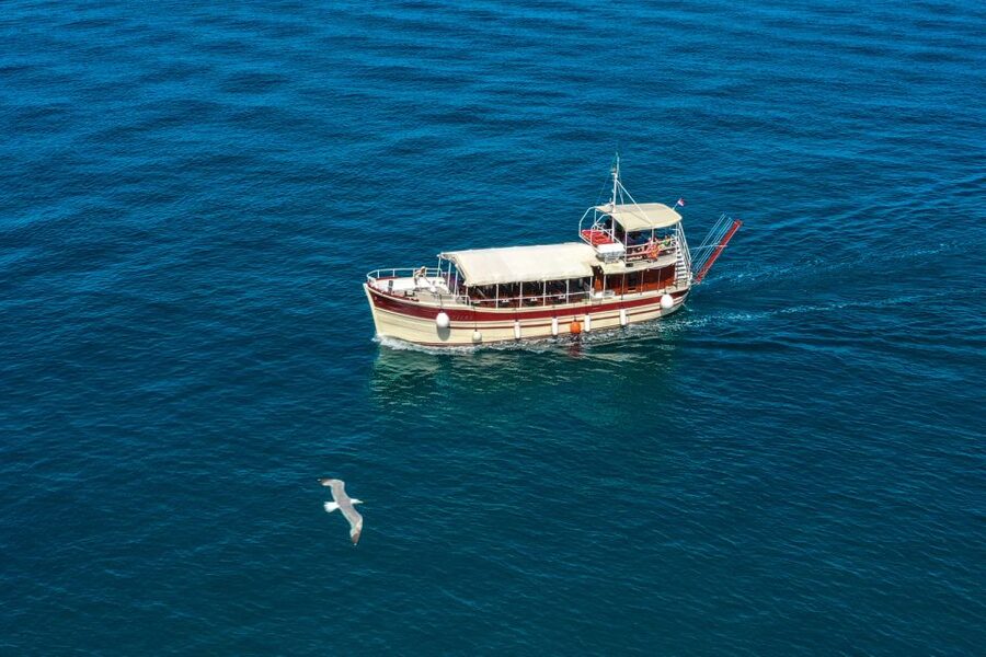 Poreč: Panoramic Morning Cruise Among 20 Islands with Drinks - Comfort, weather, and who should skip it