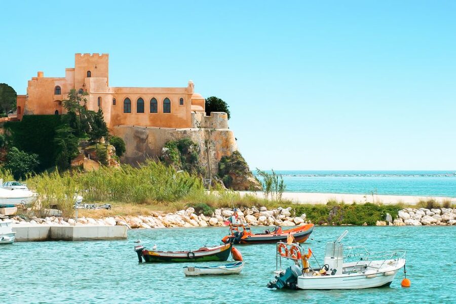 Portimão: Benagil Cave and Praia de Marinha Boat Tour - The boat, seating, and group size