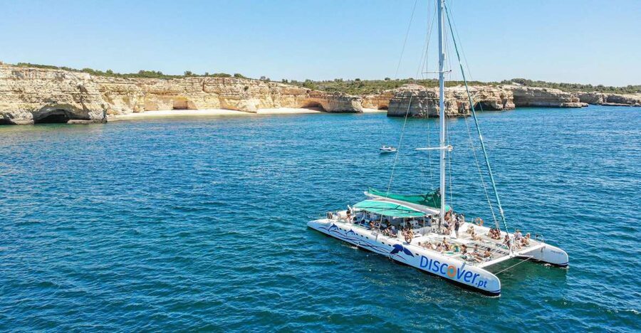 Portimao: Benagil Caves & Coastline Cruise - What this Portimão cruise is really like