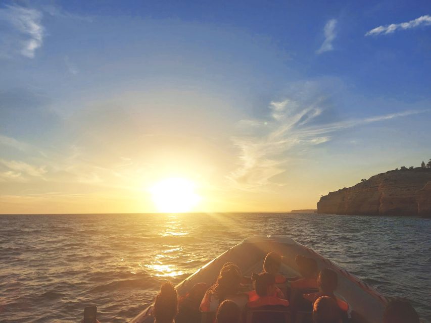 Portimão: Carvalho & Marinha Beach, Benagil Cave Boat Tour - Starting beside the Arade River in Portimão