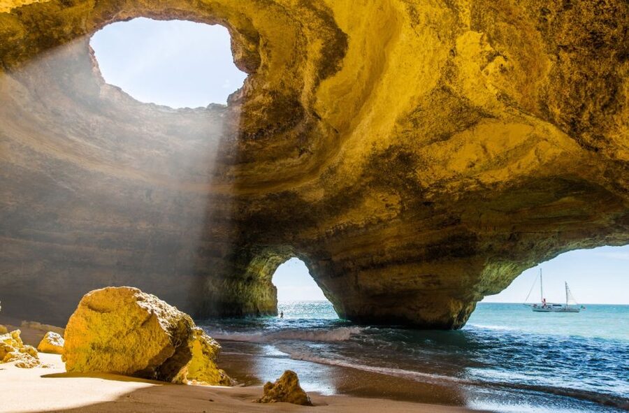 Portimão: Carvalho & Marinha Beach, Benagil Cave Boat Tour - Praia do Carvalho leads into the Benagil section