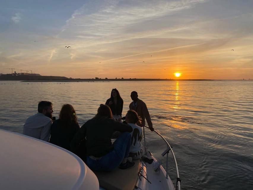 Porto: 6 Bridges Cruise & Port Wine with Sunset Option - Why this small Douro cruise works so well