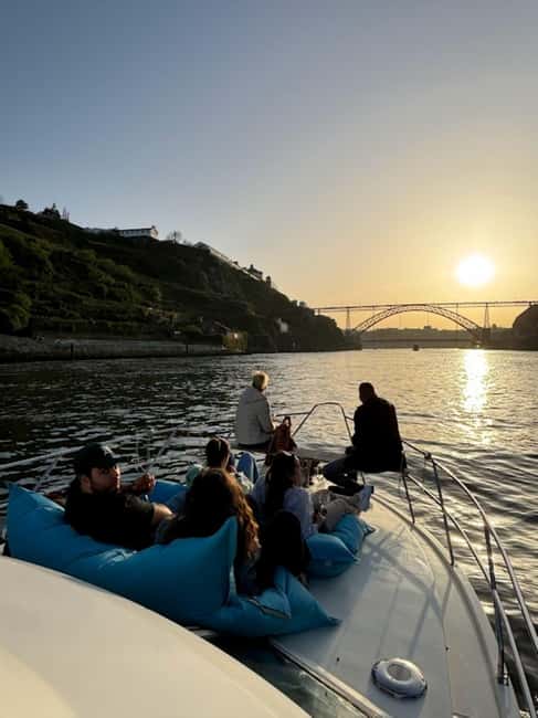 Porto: 6 Bridges Cruise, Welcome Drink & Sunset Option - Why this cruise works so well in Porto