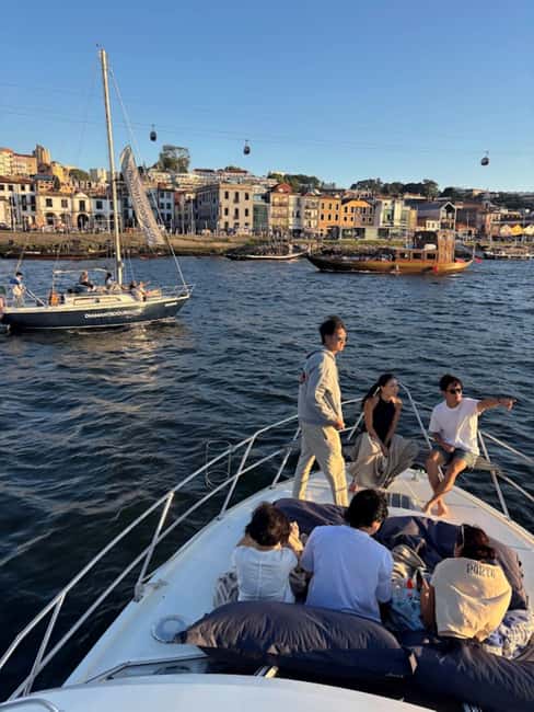 Porto: 6 Bridges Cruise, Welcome Drink & Sunset Option - Choosing the sunset option