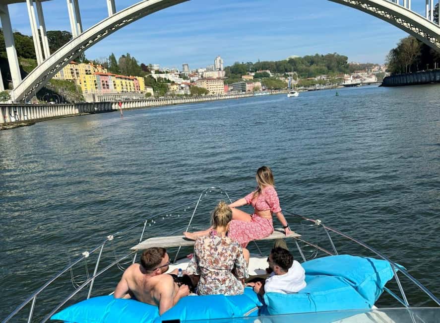 Porto: 6 Bridges Cruise, Welcome Drink & Sunset Option - Starting at Marina da Afurada