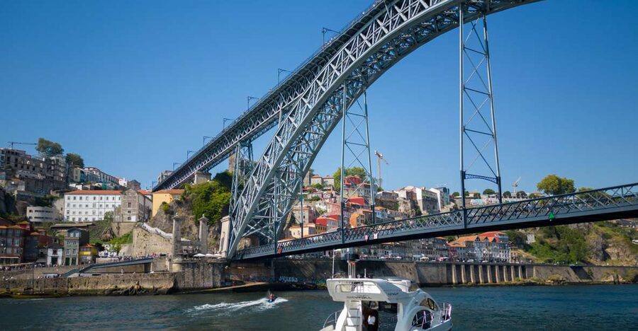 Porto: 6 Bridges Port Wine River Cruise with 4 Tastings - Key points to know before booking