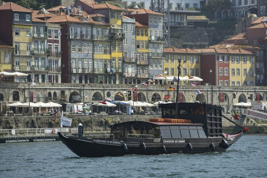 Porto: Bridges Cruise & Sunset & World of Discoveries Option - Adding the World of Discoveries exhibition