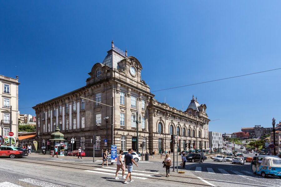 Porto: City Train Tour, River Cruise & Wine Cellar - Should you book it?