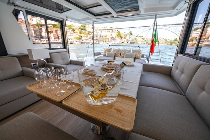 Porto Douro River Cruise With Port Wine - Daytime or Sunset - Five bridges and a skyline of landmarks