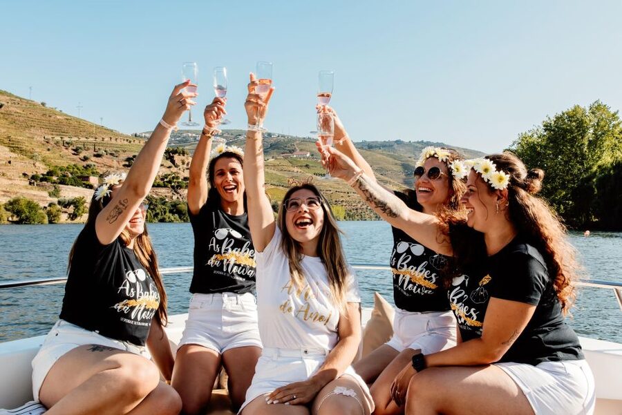 Porto: Douro Valley Full-Day Boat, Train, and Lunch Tour - What to bring and how to prepare