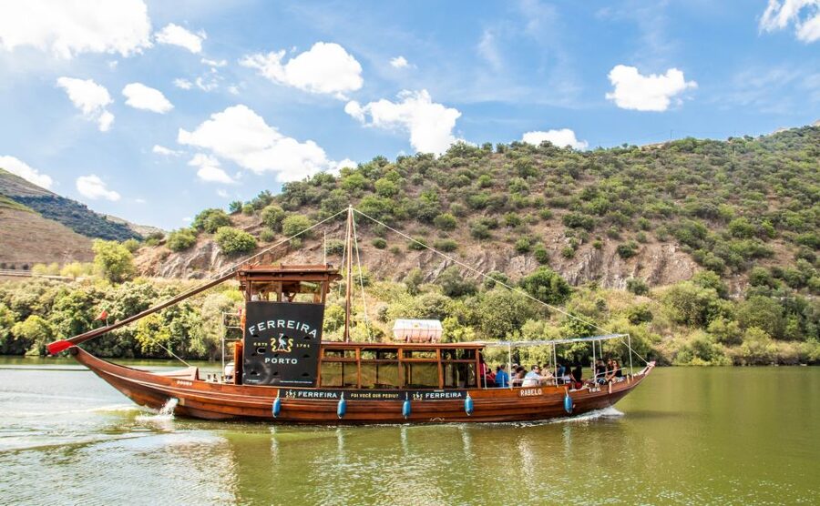 Porto: Douro Valley History & Wine Tour with Cruise & Lunch - Pinhão and the Rebelo boat cruise