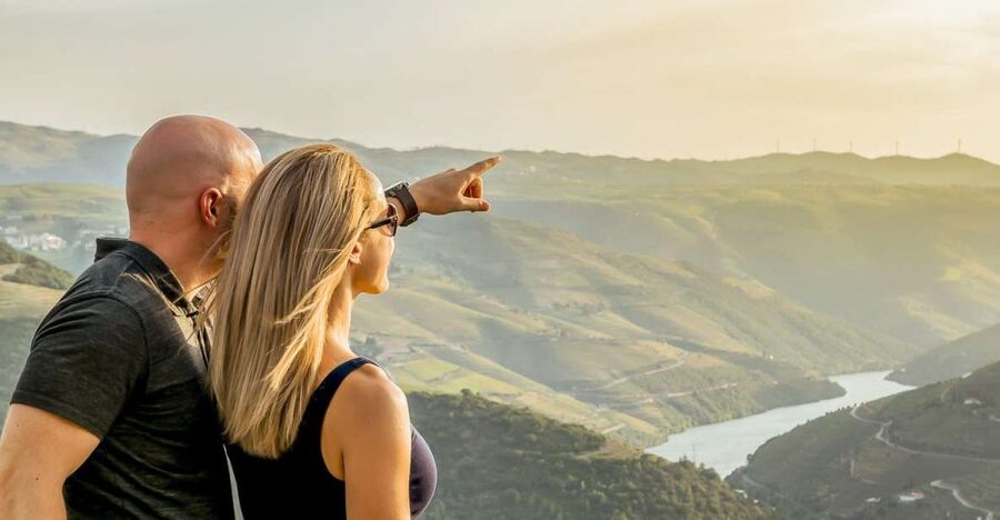 Porto: Douro Valley Tour with Wine Tasting, Cruise and Lunch - Peso da Régua and the First Taste of the Valley