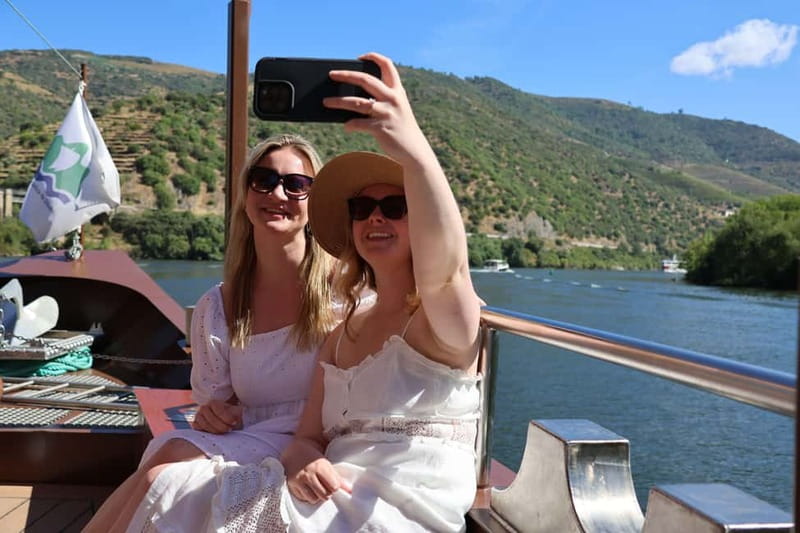 Porto: Douro Valley Wine Tour with Tastings, Lunch & Cruise - The first winery and the taste of local production