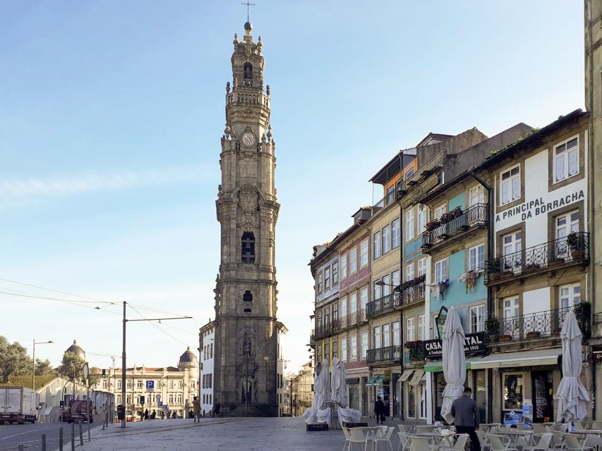 Porto: Guided Tour by Tuk-Tuk & Optional Douro River Cruise - Narrow streets that larger vehicles miss