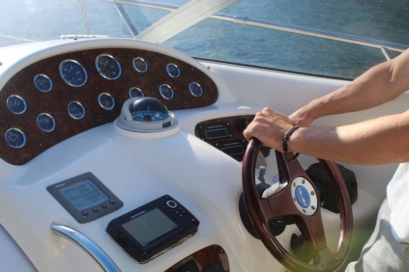 Porto: Private Yacht Tour with Wine, Snacks & 6 Bridges - Practical Details That Matter