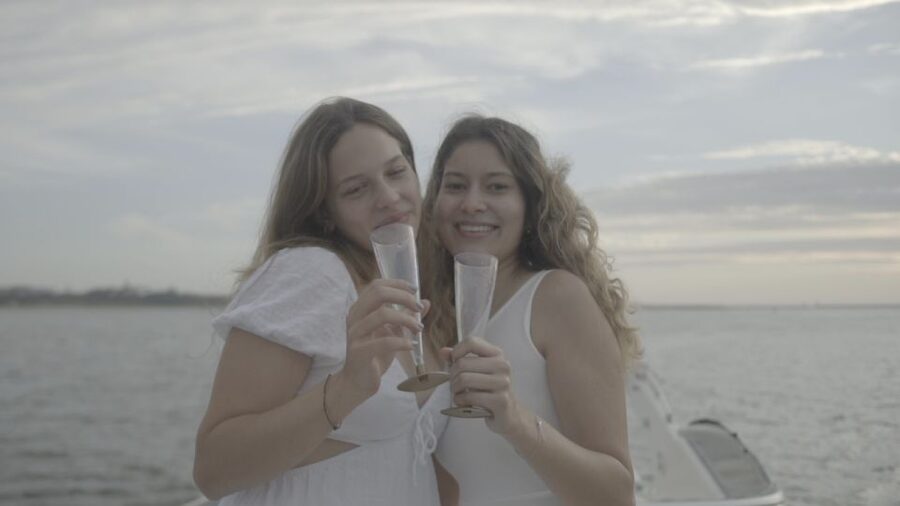 Porto: Private Yacht Tour with Wine, Snacks & 6 Bridges - São Pedro da Afurada, Foz, and the River Mouth