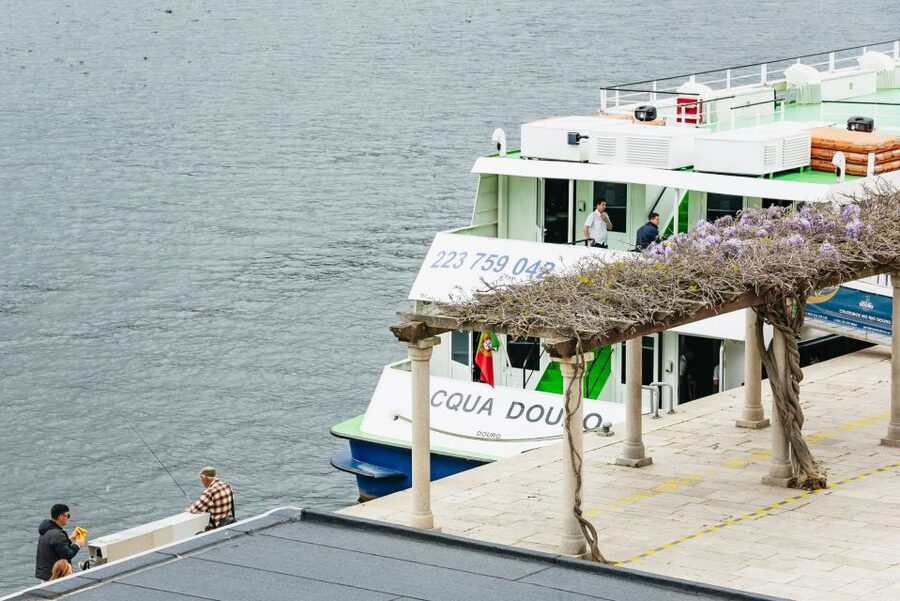 Porto - Régua - Porto Upstream Douro Cruise & Tour - Régua gives you 45 minutes to look around