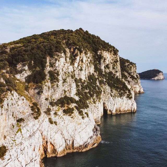 Portovenere: Isola Palmaria, Tino, and Tinetto Boat Tour - Tino Island, Its Lighthouse, and the Madonnina