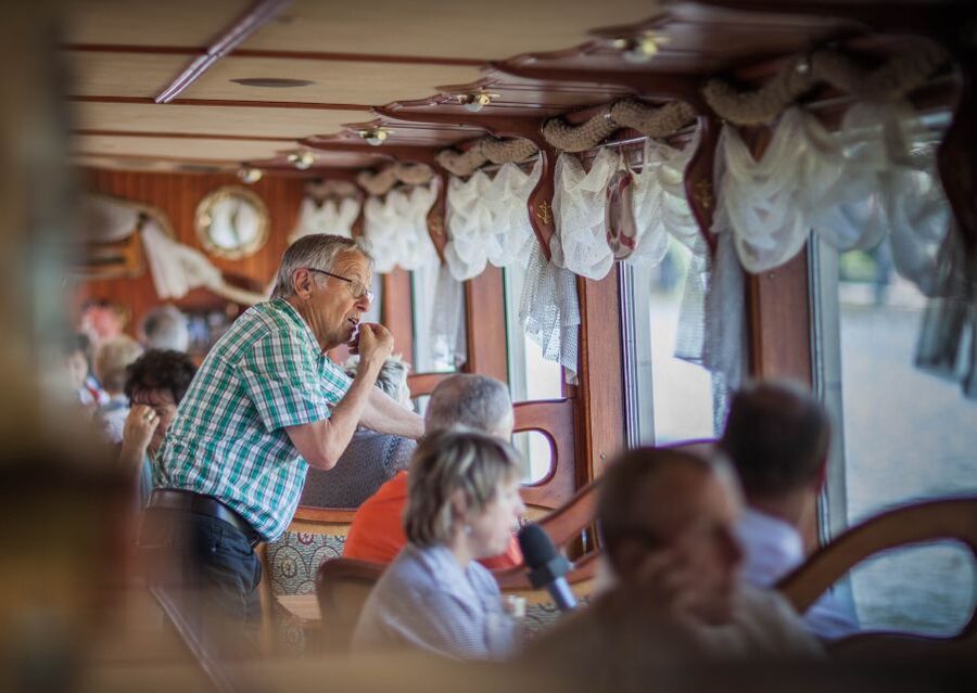 Prague: Afternoon Beer Cruise with Drinks Included - What the drinks are really worth
