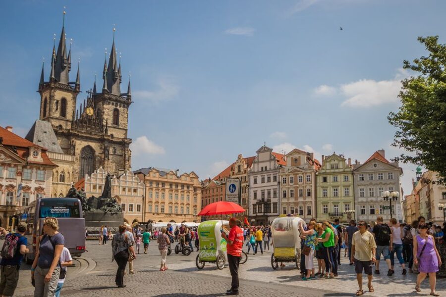 Prague: Big Bus Hop-on Hop-off, Castle Tour and River Cruise - The guided Castle walk adds human context