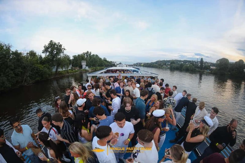 Prague : Boat Party with Afterparty at EPIC - Who Will Enjoy This Most?