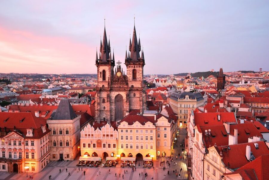 Prague: Castle and Jewish Quarter Tour with Cruise and Lunch - Key Points Before You Book