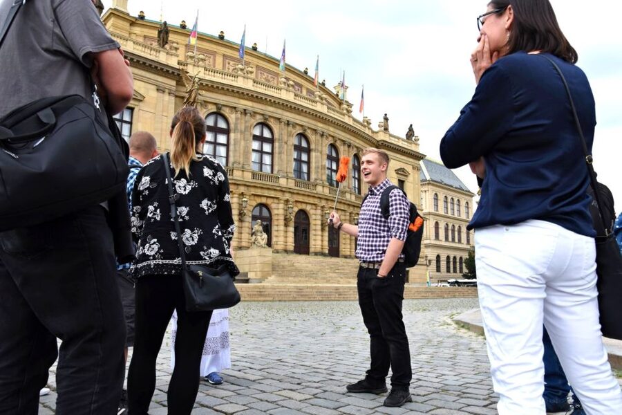 Prague: Castle and Jewish Quarter Tour with Cruise and Lunch - Why This Six-Hour Route Works for a First Visit
