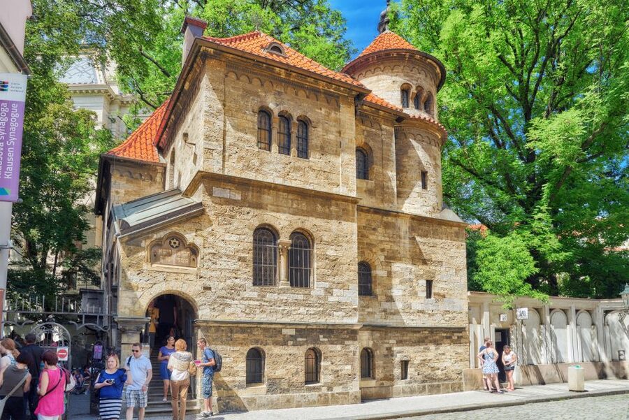 Prague: Castle and Jewish Quarter Tour with Cruise and Lunch - Czech Lunch Is More Useful Than a Quick Snack