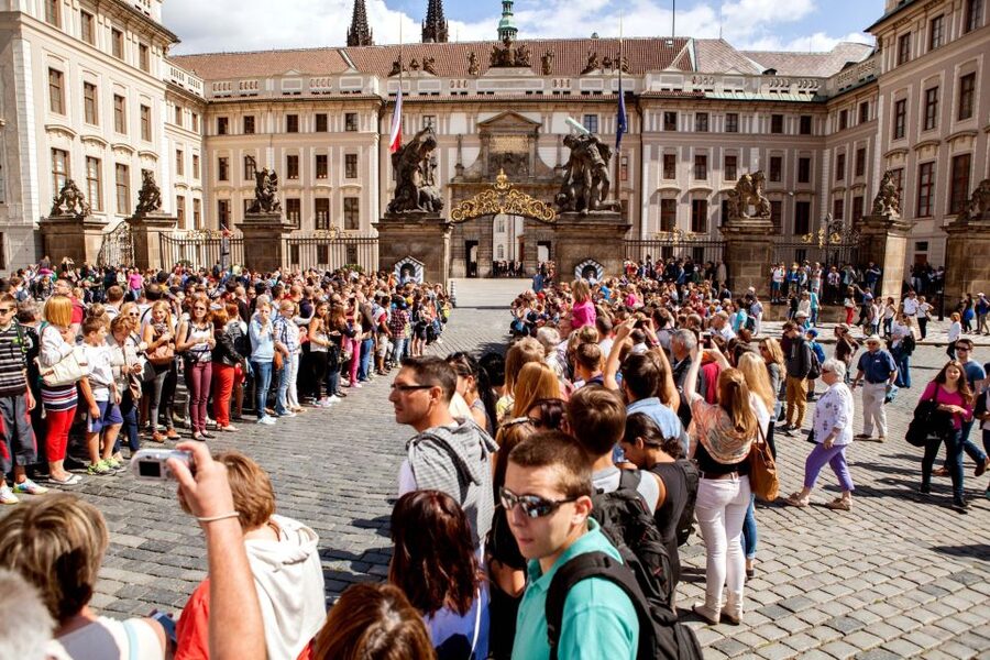 Prague: Full-Day Sightseeing Tour with Cruise and Lunch - Is $68 a fair price?