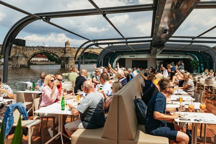 Prague: Vltava River Lunch Cruise in an Open-Top Glass Boat - Open air, glass roofs, and seasonal comfort