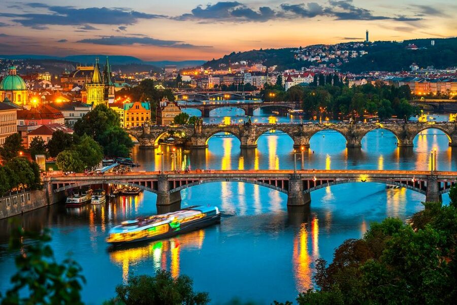 Prague: Vltava River Night Cruise with Buffet - Key things to know before you book