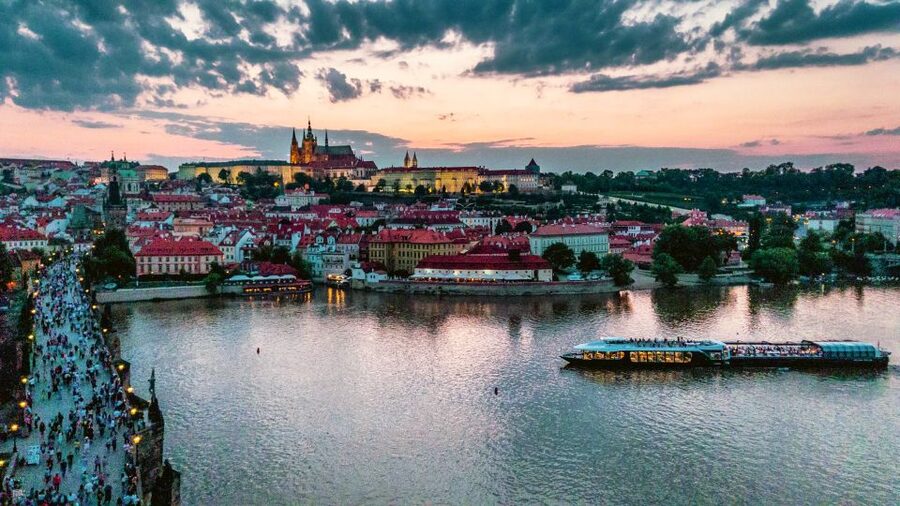 Prague: Vltava River Night Cruise with Buffet - Seating, groups, and comfort