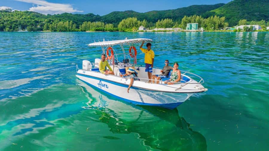 Praslin: Curieuse & St-Pierre Boat Adventure with Snorkeling - Key points to know before you book