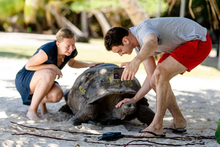 Praslin: Curieuse & St. Pierre Full-Day Boat Trip with Lunch - Anse Georgette adds a proper beach stop
