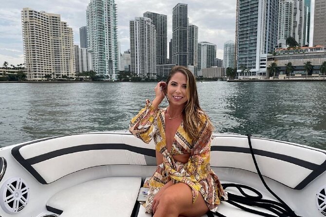 Private Boat Ride in Miami with Experienced Captain and Champagne - Millionaire Row and the celebrity homes