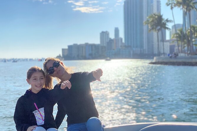 Private Boat Ride in Miami with Experienced Captain and Champagne - Star Island, Fisher Island, and Key Biscayne