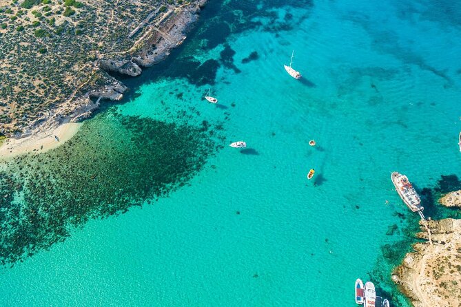 Private Boat Tour: Crystal Lagoon, Blue Lagoon, Comino and Gozo - Why a private boat makes Comino easier