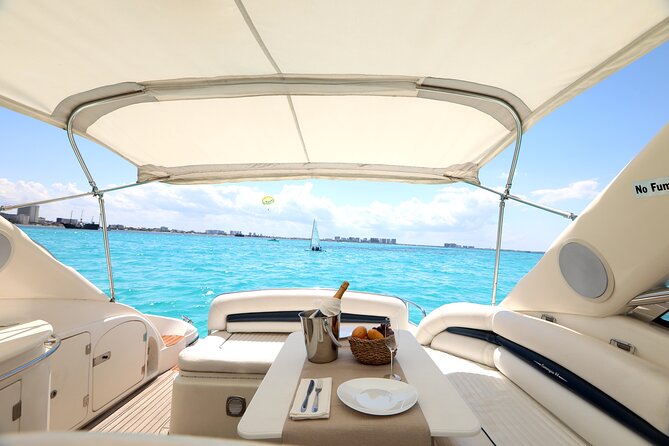 Private Premium Yacht 46FT Rental in Cancún - Snorkeling, swimming, and sea conditions