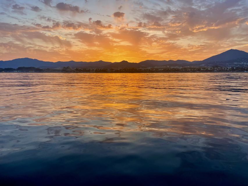 Puerto Banús by Sailboat: Discover Marbella’s Luxury Coast - Who Will Enjoy This Most?