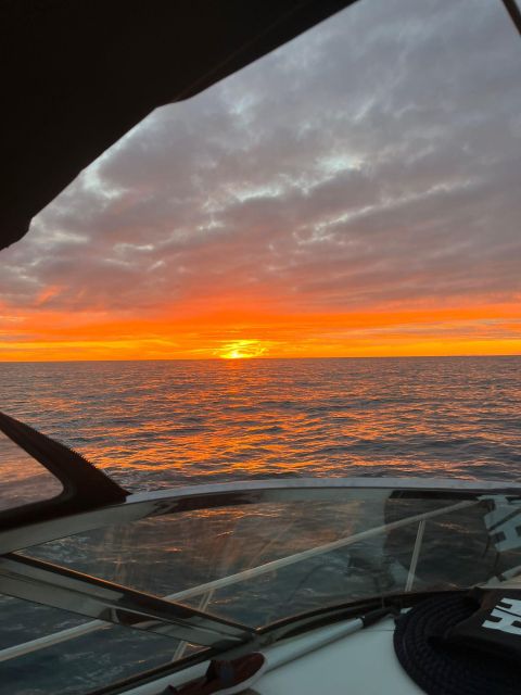 Puerto Rico, Gran Canaria: Boat Tour with Tapas and Drinks - The best parts of the trip at a glance