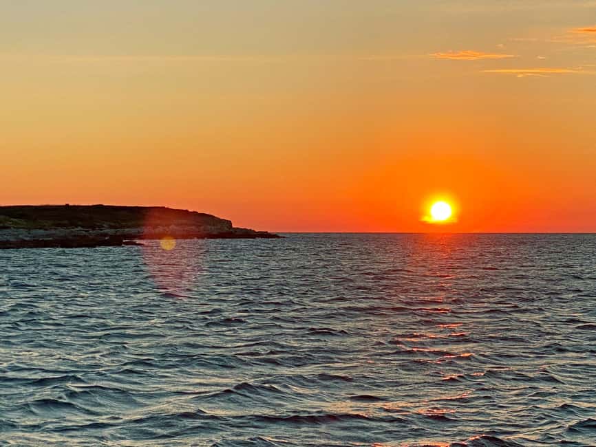 Pula: Dolphin Sunset Cruise to Brijuni with Dinner & Drinks - Practical tips for a better evening